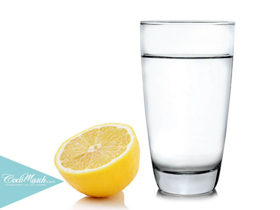 beneficios-de-tomar-agua-con-limón-en-ayunas